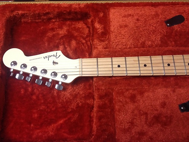 Fender Stratocaster Limited Edition 2010 Ivory / White | Reverb