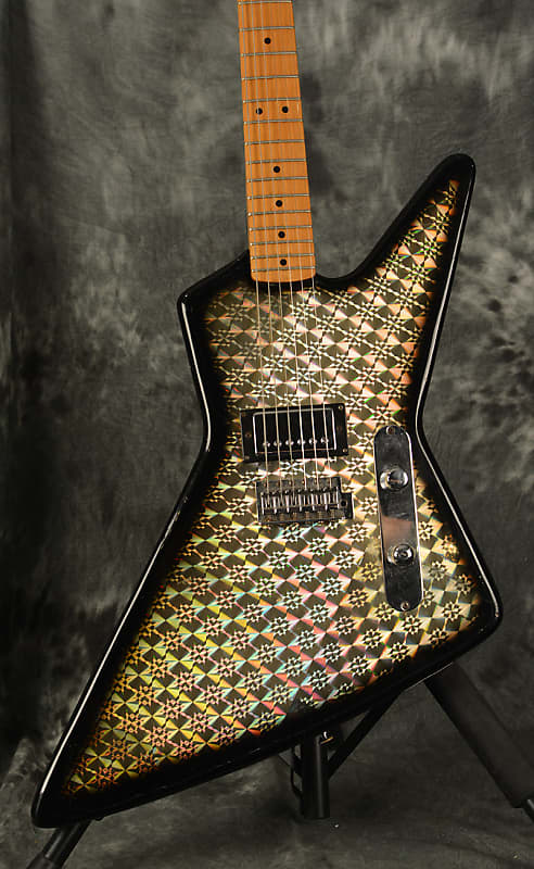 Hondo Deluxe Series 781 Guitar Vintage 80s Silver Hologram