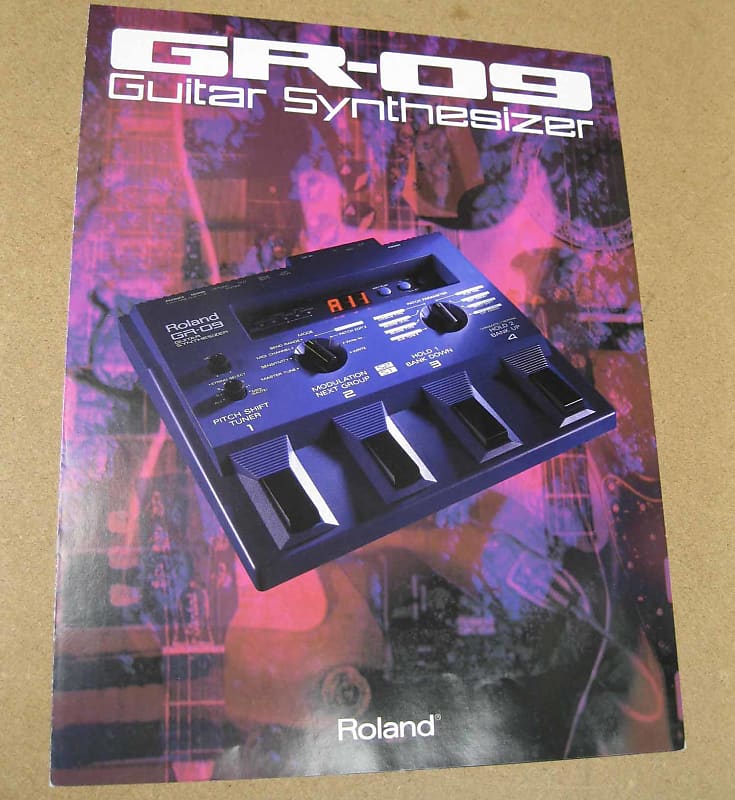 Roland GR-09 Synthesizer Brochure image 1