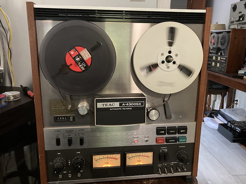 TEAC A-4300SX 1/4 7 inch 4-Track 2-Channel Auto Reverse Reel to Reel Tape  Deck Recorder 1970s Gray