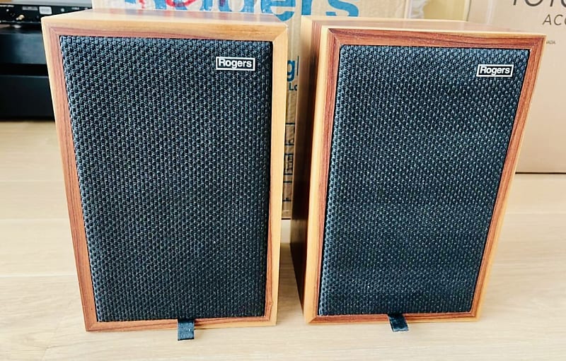 Rare! Rogers LS3/5a monitor loudspeakers 15ohms - nice finish better Harbeth P3ESR XD 2022 bookshelf speakers BBC ls3/5a monitors made in England cherry walnut Anniversary Harbeth Proac KEF McIntosh Luxman acuphase krell arc bower Wilkins Made in UK  			