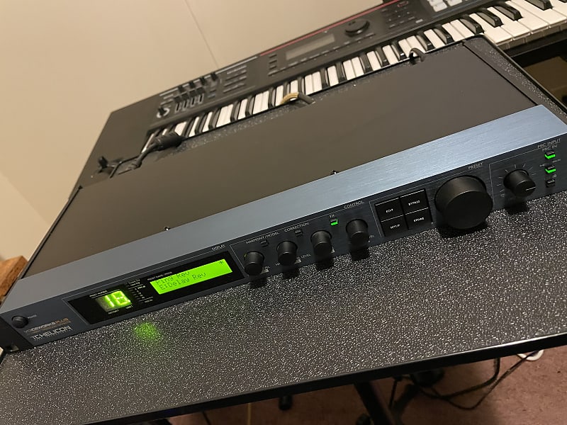 TC Helicon VoiceWorks Plus Vocal Harmonizer / Multi-Effect | Reverb