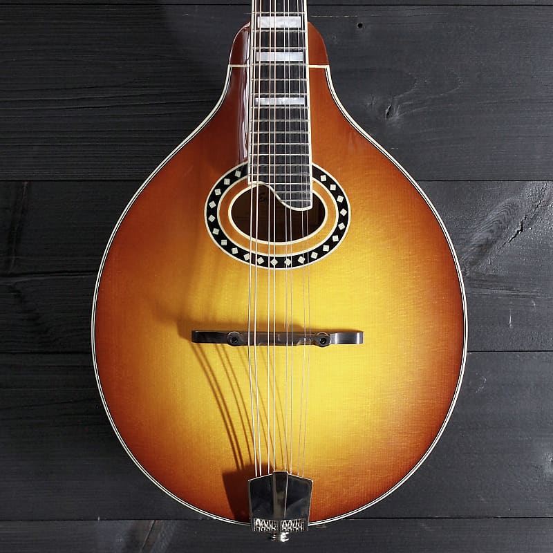 Eastman MD 604-E-Goldburst Solid Wood Mandolin w/ K+K Pickup | Reverb