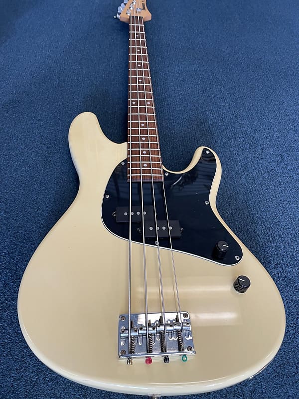 Ibanez tr 50 deals bass