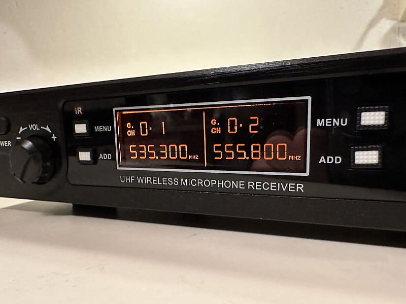 Innopow Wireless Microphone System (WM333) 80Channel Dual Reverb