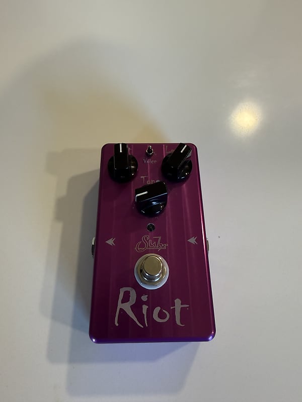 Suhr Riot