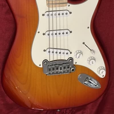 G&L Legacy ストラト stratocaster バーズアイメイプル G&L Legacy ストラト stratocaster バーズアイメイプル G&L