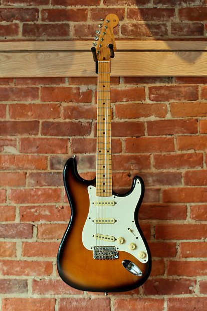 ギター Fender JAPAN Stratocaster Fender Japan ST54 '54 Reissue Stratocaster 1989-1990 - Gold