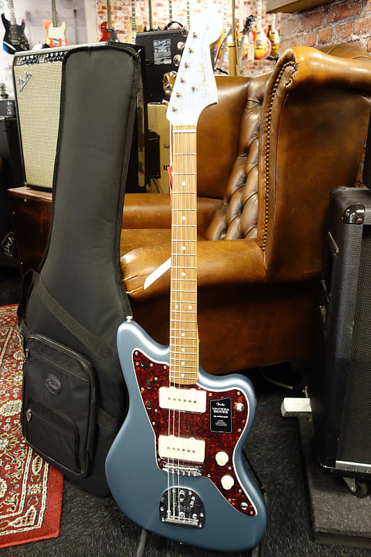 Fender Vintera '60s Jazzmaster Ice Blue Metallic #455 | Reverb