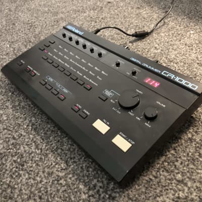 circuitbent modded Roland CR-1000 Digital Drummer 1980s (Roland TR-505 Sounds), Rhythm Box, Drum Machine, Midi