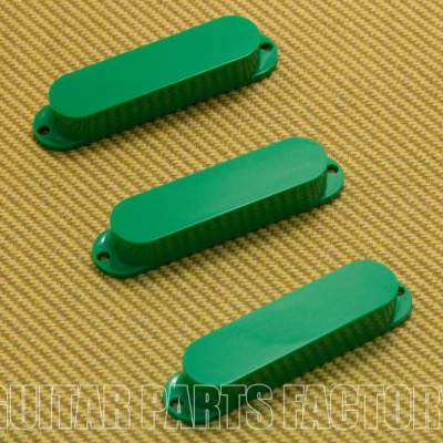 PC-0446-G (3) Green Closed Pickup Covers For Strat No Pole Holes