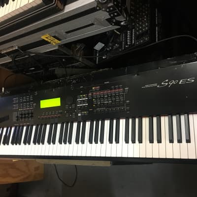 Yamaha S90 ES   88 weighted key keyboard ,Piano  S90ES  //ARMENS//