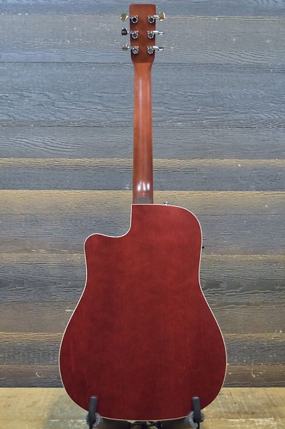 Art & Lutherie CW Spruce Burgundy EQ 