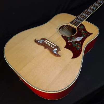 Gibson Dove Original Electric Acoustic Guitar Natural With Case image 2