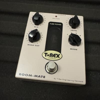 T-REX engineering ROOM-MATE(リバーブ) → T-REX EFFECTS ← Pedals for guitar and bass players!