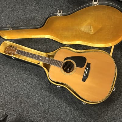 Morris MD-515 vintage acoustic guitar made in Japan 1970s in very