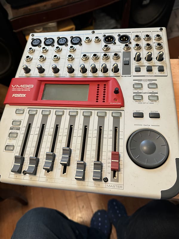 Amazon | ZOOM ズーム L-8 デジタルミキサーレコーダー 8