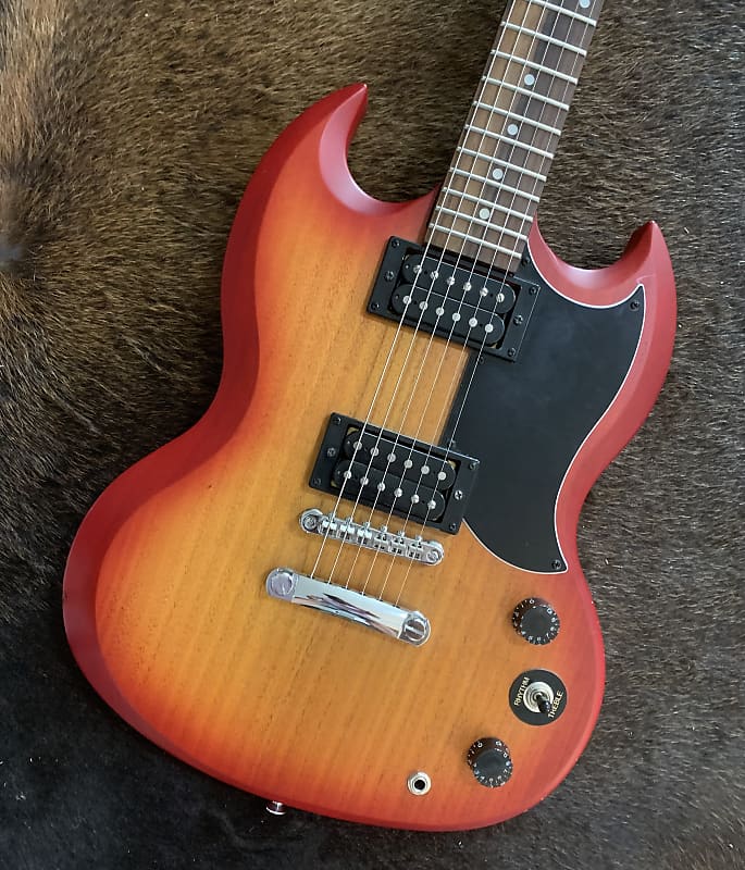 ギター Epiphone SG Cherry Sunburst ギター Epiphone SG Cherry Sunburst Epiphone SG-Special VE