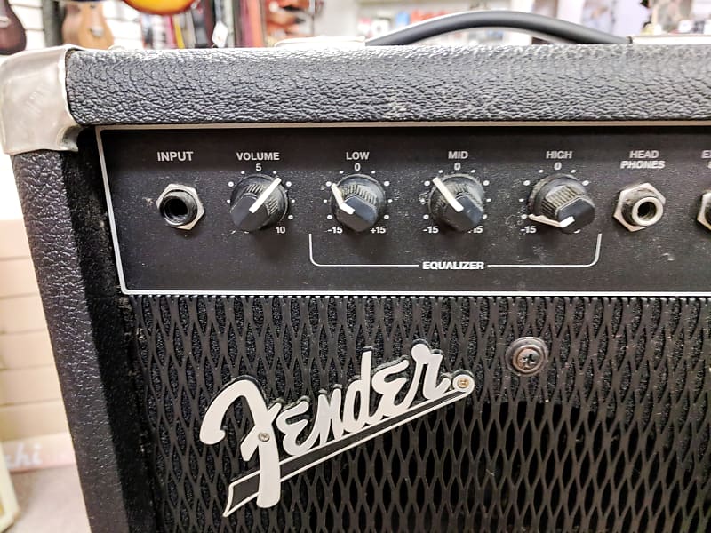 Fender(フェンダー) / Frontman 15B ベースアンプ/100V/45W/50
