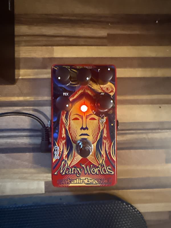 Catalinbread Many Worlds Phaser 2022 - Present - Red Graphic Catalinbread Many Worlds Phaser 2022 - Present - Red Graphic