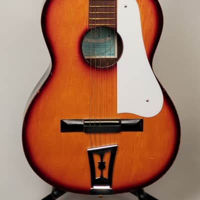 Antigua Casa Nunez 1950's/60's. A rare guitar with a Classical neck and a Parlor body. Read on. RARE image 8