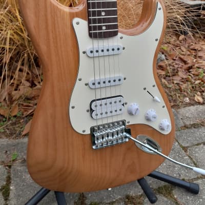 Squier Affinity Stratocaster 2021 - Natural image 1