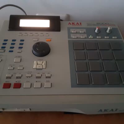 Akai MPC2000XL MIDI Production Center image 2