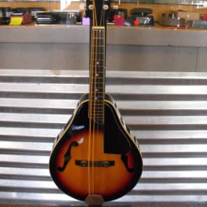 Harmony M100 mandolin late 70's 