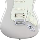 Fender Deluxe Stratocaster HSS with Gig Bag (Maple/Blizzard Pearl)