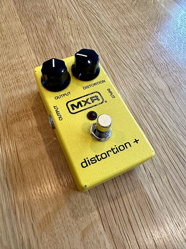 MXR M104 Distortion + 1995 - Present - Yellow | Reverb