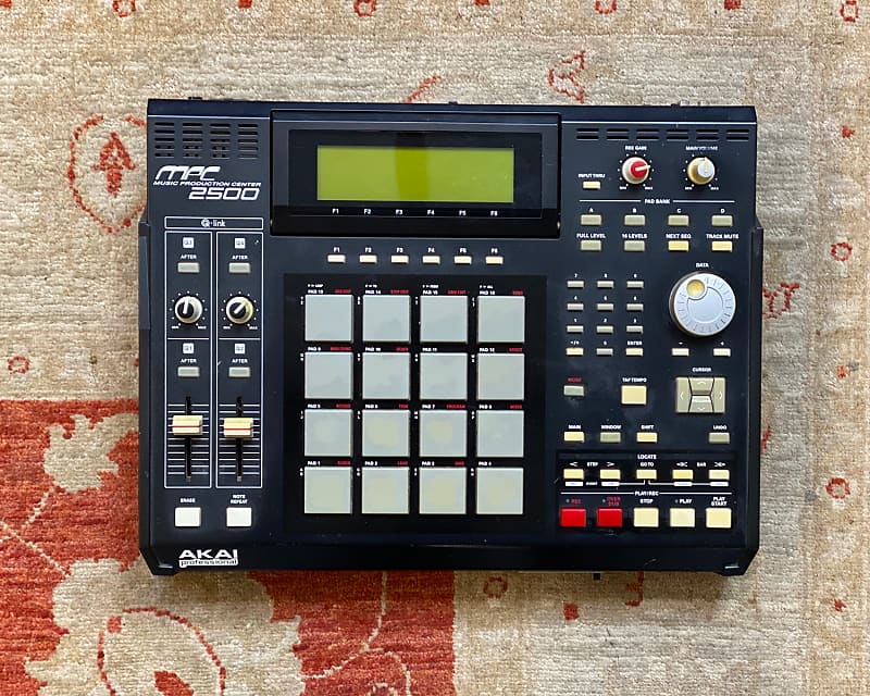 AKAI MPC2500 Music Production Center - Drum Machine Sampler and MIDI  Sequencer