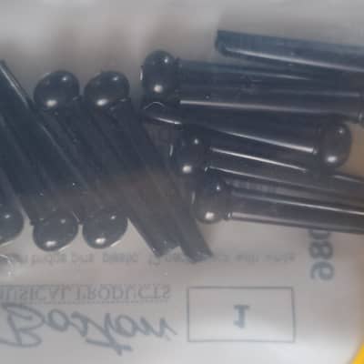 Boston  2086 Acoustic guitar bridge pins plastic 5 packs of 12 Pcs image 1