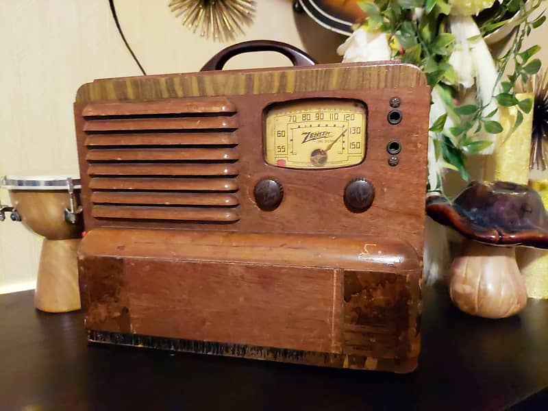Rare Zenith Tube Magnet Radio | Reverb