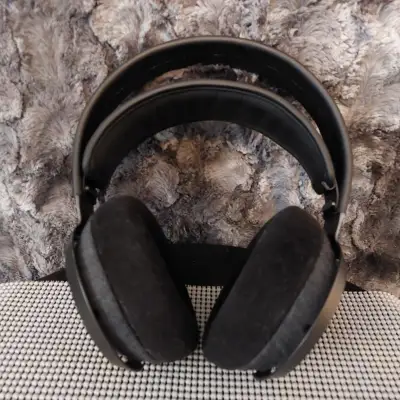 Philips Fidelio X3 headphones 2022 black image 4