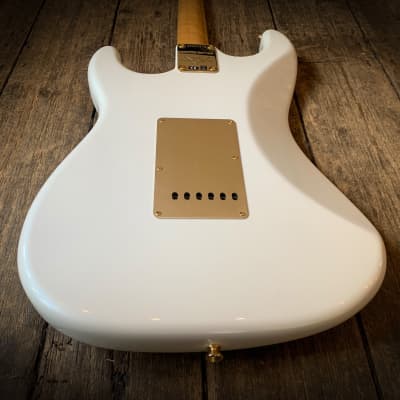 2021 Fender CS LTD Edition 75th Annie Stratocaster NOS Diamond White Pearl image 14