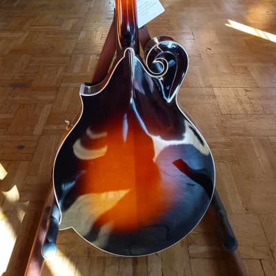 Kentucky KM-750, Deluxe F Model Mandolin image 4