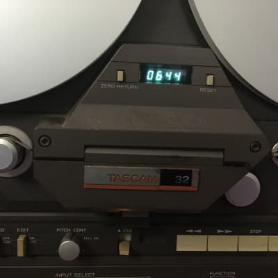 TASCAM 32 2T 2 Track 10.5 Inch Stereo professional reel to reel tape deck recorder #2 image 5