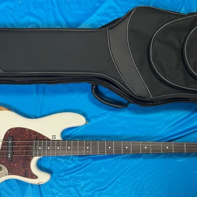 Sandberg Cal. TT-4, HCA Virgin White / Rosewood *On Order, ETA Sept. 2025 image 7