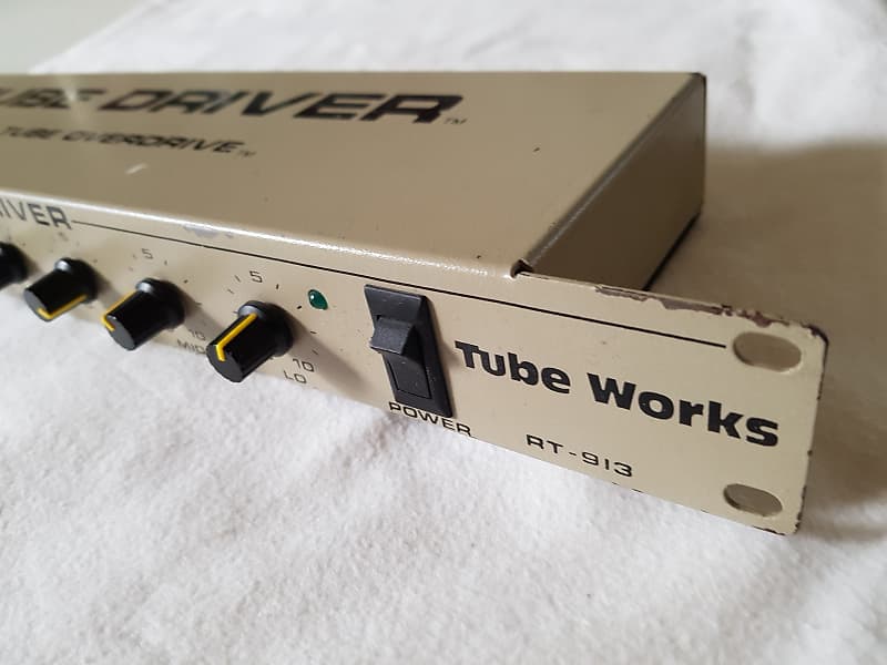 Tube Works (B.K. Butler) - RT-913 Tube Driver - Rackmount - Cream