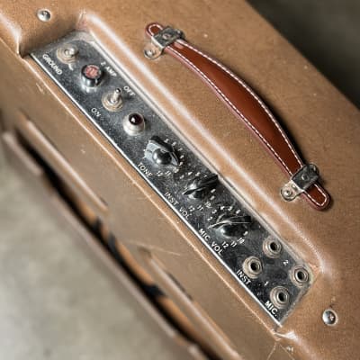 Fender Deluxe 5E3 Narrow Panel 15-Watt 1x12" Guitar Combo 1955 - 1960 - Tweed image 3