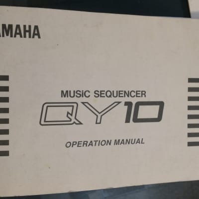 Yamaha QY10 1990 - Black image 10
