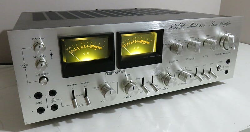 NAD 200 INTEGRATED AMPLIFIER WORKS PERFECT SERVICED FULLY RECAPPED + LED's image 1