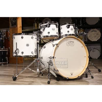 DW Design 5pc Drum Set w/22bd Gloss White image 1
