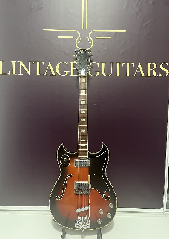 名機 CRUCIANELLI Crucianelli Cavaliere II 5 Switch FBE Accordion in Cartoon