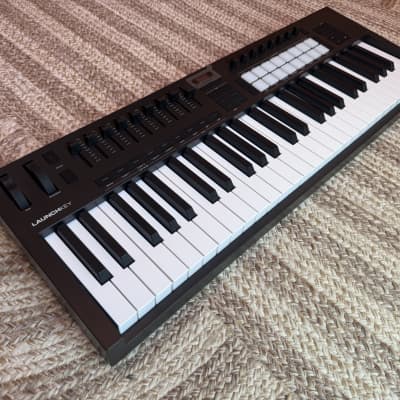 Novation Launchkey 49 MKIII MIDI Keyboard Controller 2020 - Present - Black