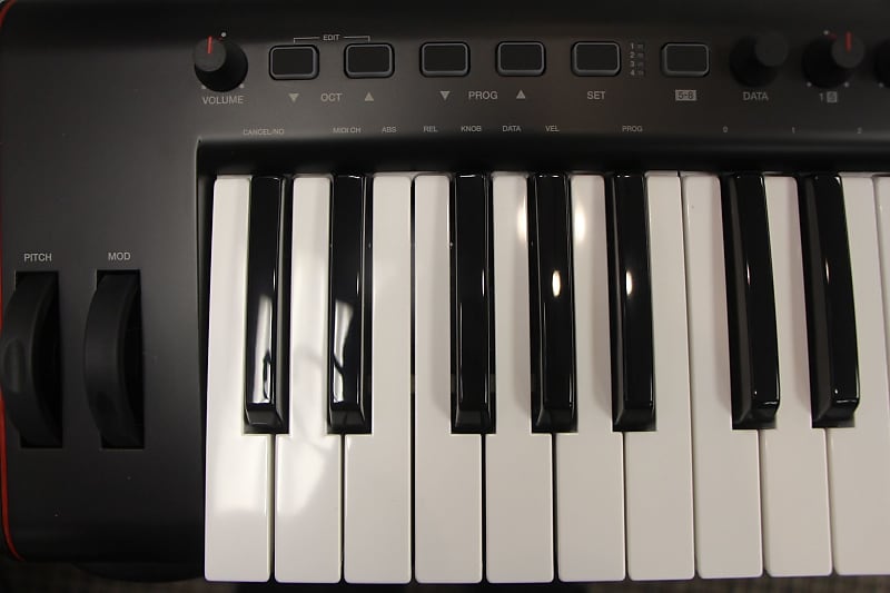 IK Multimedia iRig Keys 2 Pro 37-Key MIDI Keyboard IK Multimedia iRig Keys 2 Pro 37-Key MIDI Keyboard