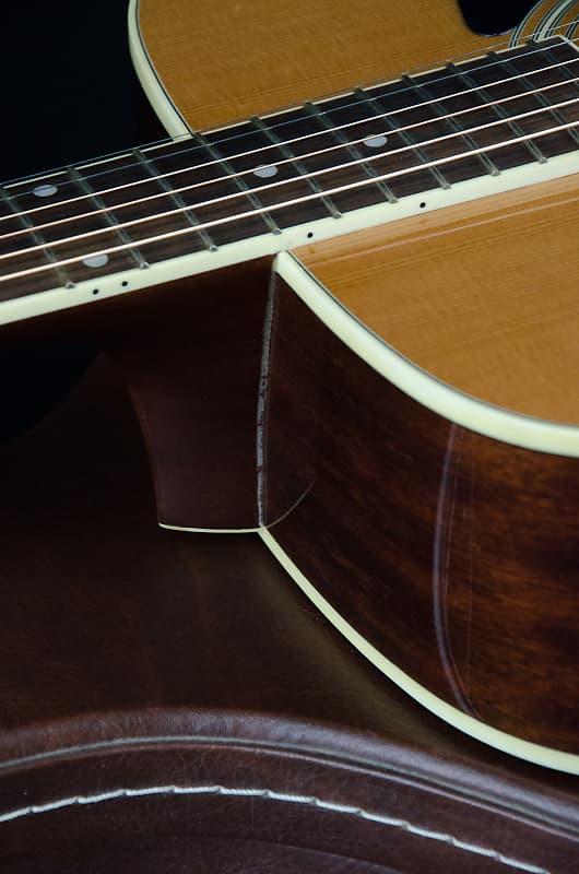 Garrison アコースティックギター ギターケース付き　AG-400 美品 Garrison アコースティックギター ギターケース付き AG-400 美品