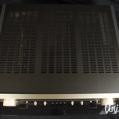 Accuphase E-306V Integrated stereo amplifier in very good condition image 4