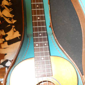 1962/1963 Guild Baritone Ukelele-Natural-HSC- The only one ever produced with a Spruce top image 2