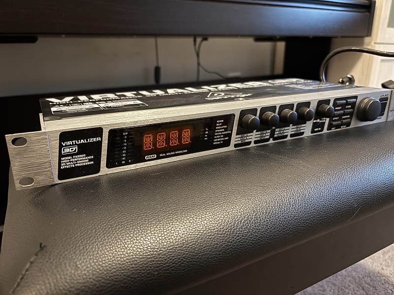 Behringer Virtualizer 3D FX2000 Multi-Engine FX Processor | Reverb